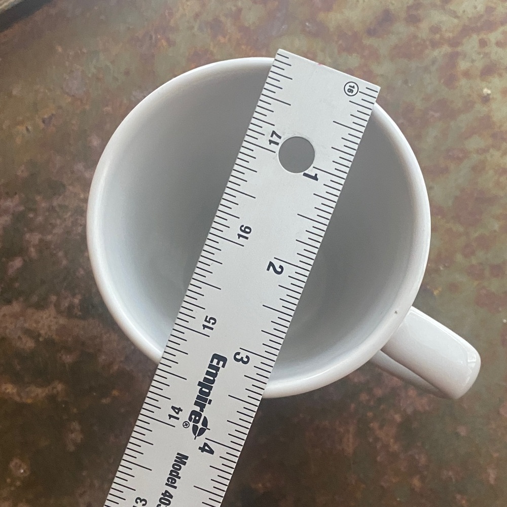 Dunkin’ Donuts 2016 Destinations Series CHICAGO White Coffee Ceramic Mug. - Picture 9 of 10
